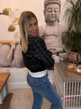 Load image into Gallery viewer, Vienna