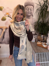 Load image into Gallery viewer, Paisley