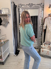 Load image into Gallery viewer, Cara