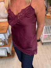 Load image into Gallery viewer, Lacey