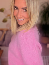 Load image into Gallery viewer, Oasis