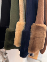 Load image into Gallery viewer, Lush