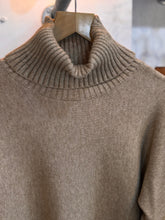 Load image into Gallery viewer, Lush