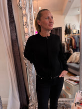 Load image into Gallery viewer, Robbie