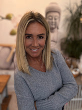 Load image into Gallery viewer, Veronica