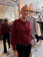 Load image into Gallery viewer, Robbie