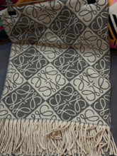 Load image into Gallery viewer, Love