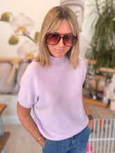 Load image into Gallery viewer, Cara