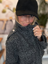 Load image into Gallery viewer, Sienna