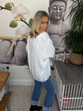 Load image into Gallery viewer, Mandy