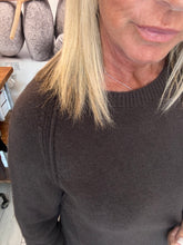 Load image into Gallery viewer, Carly