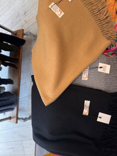 Load image into Gallery viewer, Cosy