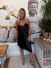 Load image into Gallery viewer, Morgan