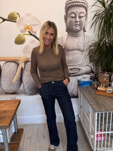 Load image into Gallery viewer, Leslie