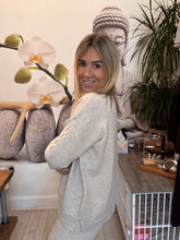 Load image into Gallery viewer, Vicky