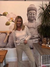 Load image into Gallery viewer, Leslie