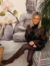 Load image into Gallery viewer, Clara