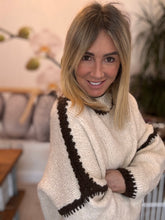 Load image into Gallery viewer, Stitch