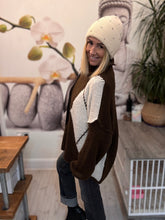 Load image into Gallery viewer, Fifi