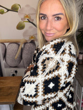 Load image into Gallery viewer, Relax