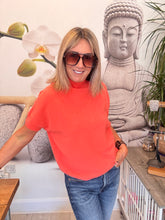 Load image into Gallery viewer, Cara