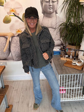 Load image into Gallery viewer, Sienna