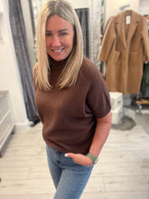 Load image into Gallery viewer, Cara