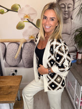 Load image into Gallery viewer, Relax