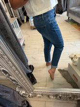 Load image into Gallery viewer, Boyfriend