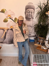 Load image into Gallery viewer, Sienna