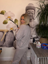 Load image into Gallery viewer, Lin