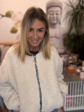 Load image into Gallery viewer, Sandy