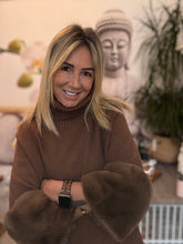 Load image into Gallery viewer, Lush