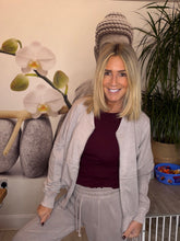 Load image into Gallery viewer, Lin