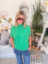 Load image into Gallery viewer, Cara