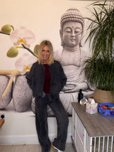 Load image into Gallery viewer, Lin