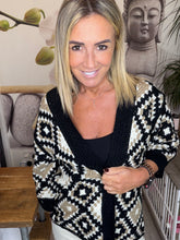 Load image into Gallery viewer, Relax