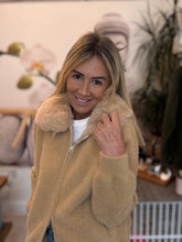 Load image into Gallery viewer, Chic