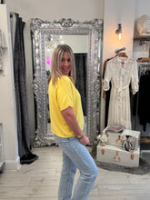 Load image into Gallery viewer, Cara