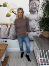 Load image into Gallery viewer, Debbie