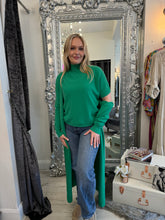 Load image into Gallery viewer, Cara