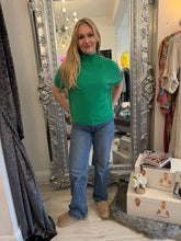 Load image into Gallery viewer, Cara