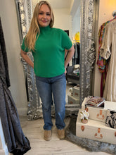 Load image into Gallery viewer, Cara