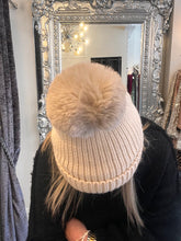 Load image into Gallery viewer, Cashmere