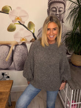 Load image into Gallery viewer, Patty
