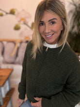 Load image into Gallery viewer, Robbie
