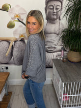 Load image into Gallery viewer, Beth
