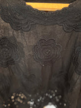 Load image into Gallery viewer, Daisy
