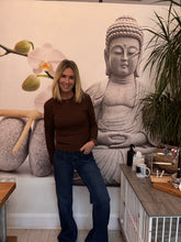 Load image into Gallery viewer, Chrissy
