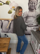 Load image into Gallery viewer, Lorna
